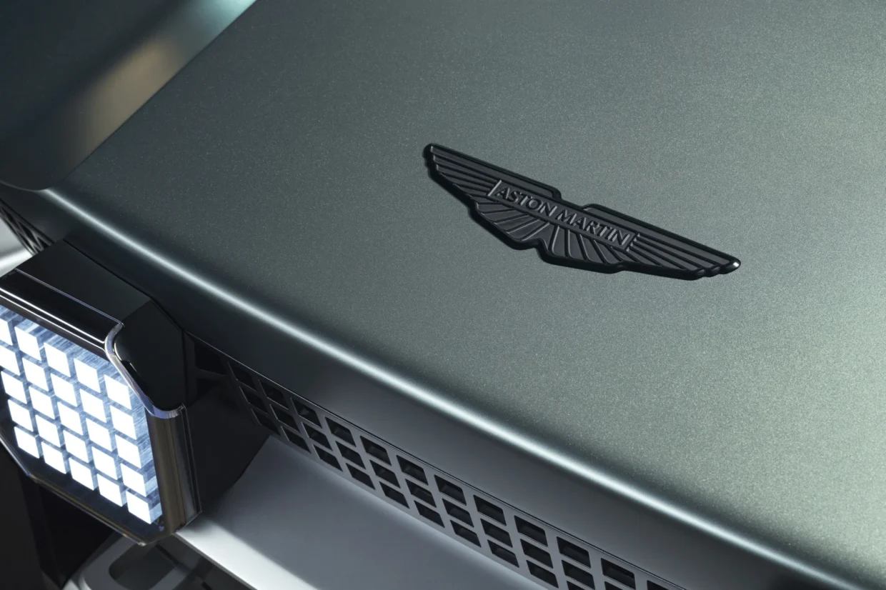 Aston Martin Dreadnought 6