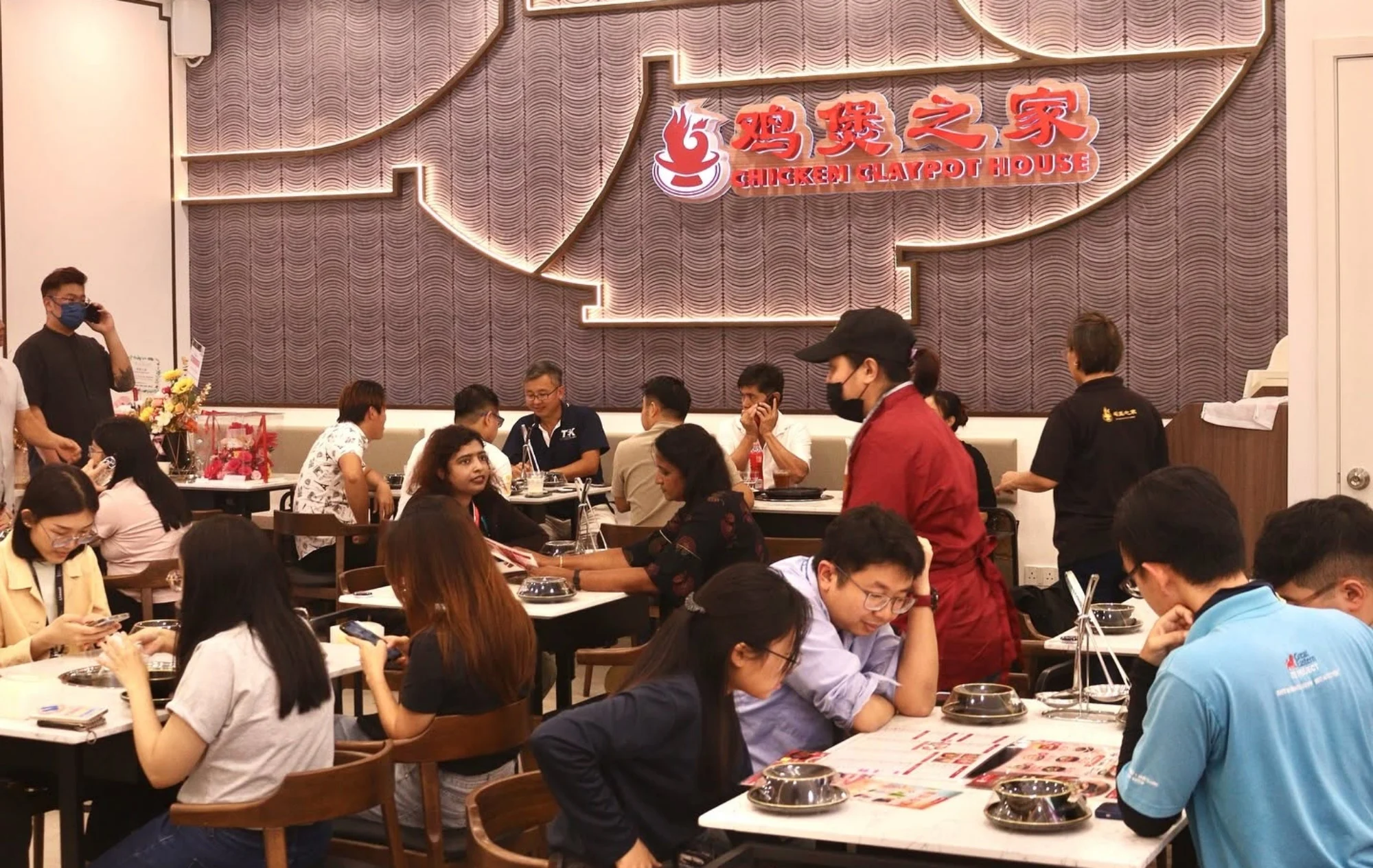 A Local Chicken Hotpot Company Is Now In The Data Centre Business 4 CCH Holdings Chicken Claypot House data centre business