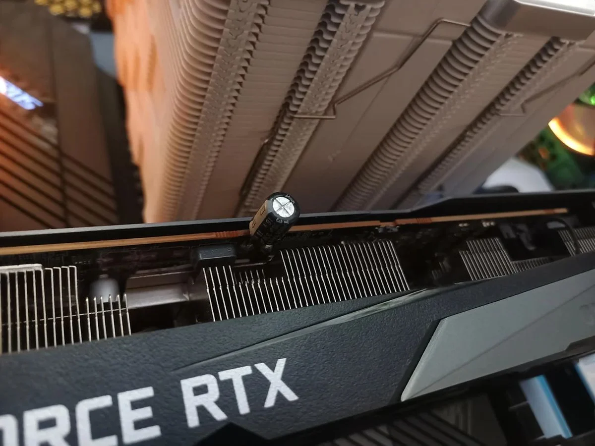 PC Gamer’s Father Resurrects Dead NVIDIA RTX 3070 With Capacitor From Old Radio