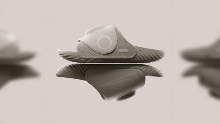 Nike Air Zoom Hyperslide Is A Recovery Slide With Built-In Heat And Vibration 1 Nike Air Zoom Hyperslide