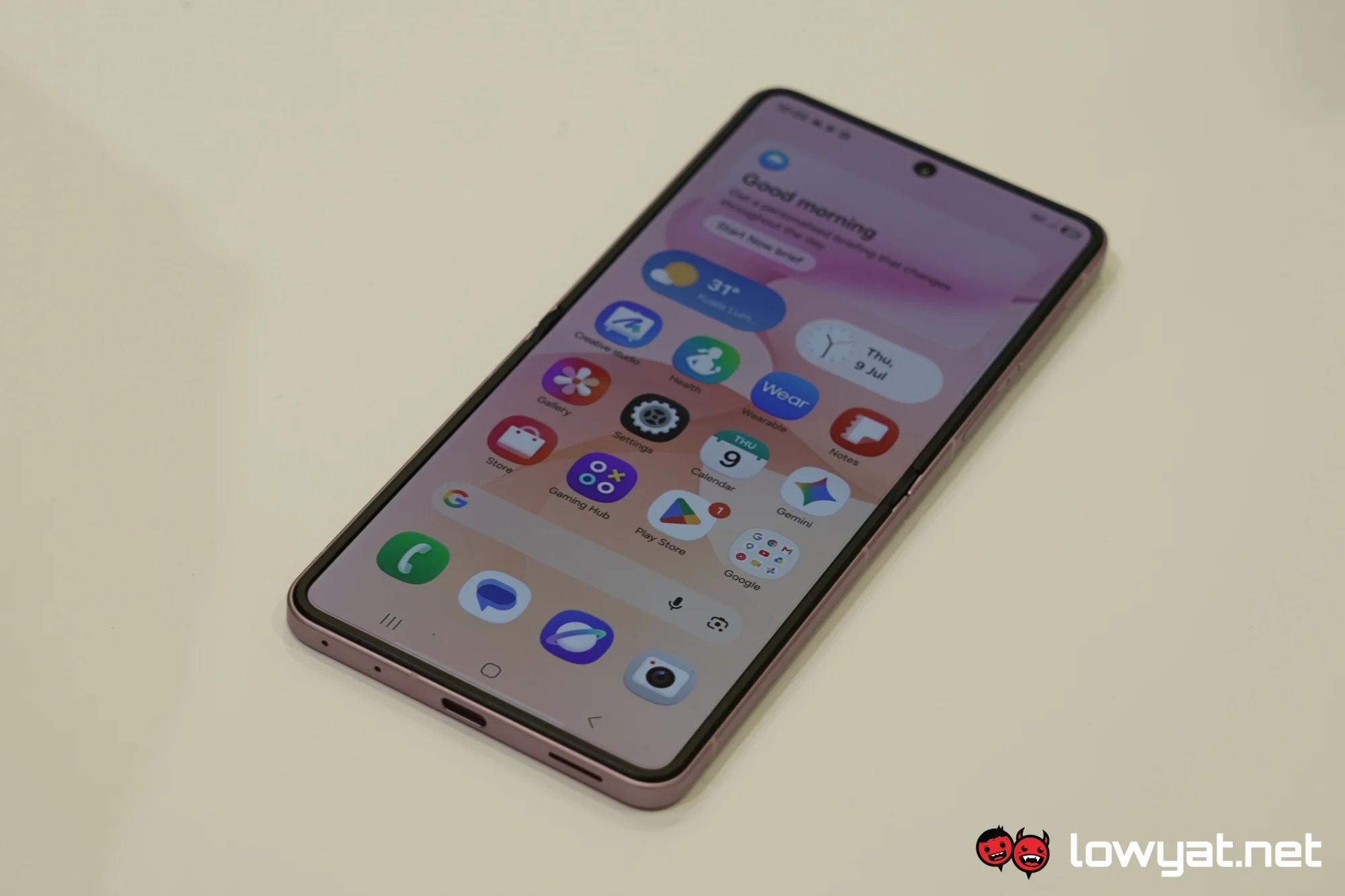 Samsung Galaxy Flip8 Now Official In Malaysia; Starts From RM5,399 9 Samsung Galaxy Z Flip8