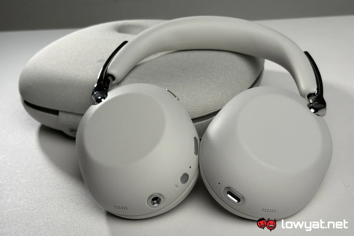 Sony 1000X The Collexion Review: Out Of The High-End And Into The Premium 16 Sony 1000X The Collexion set