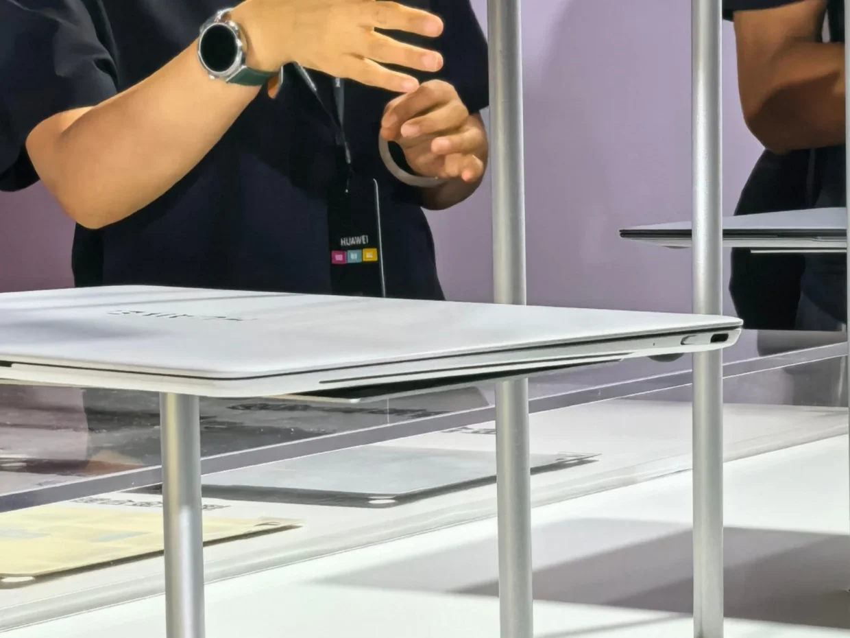 Huawei MateBook Pro S Teased With Lightweight 798g Metal Build Ahead Of China Launch 5 Huawei MateBook Pro S