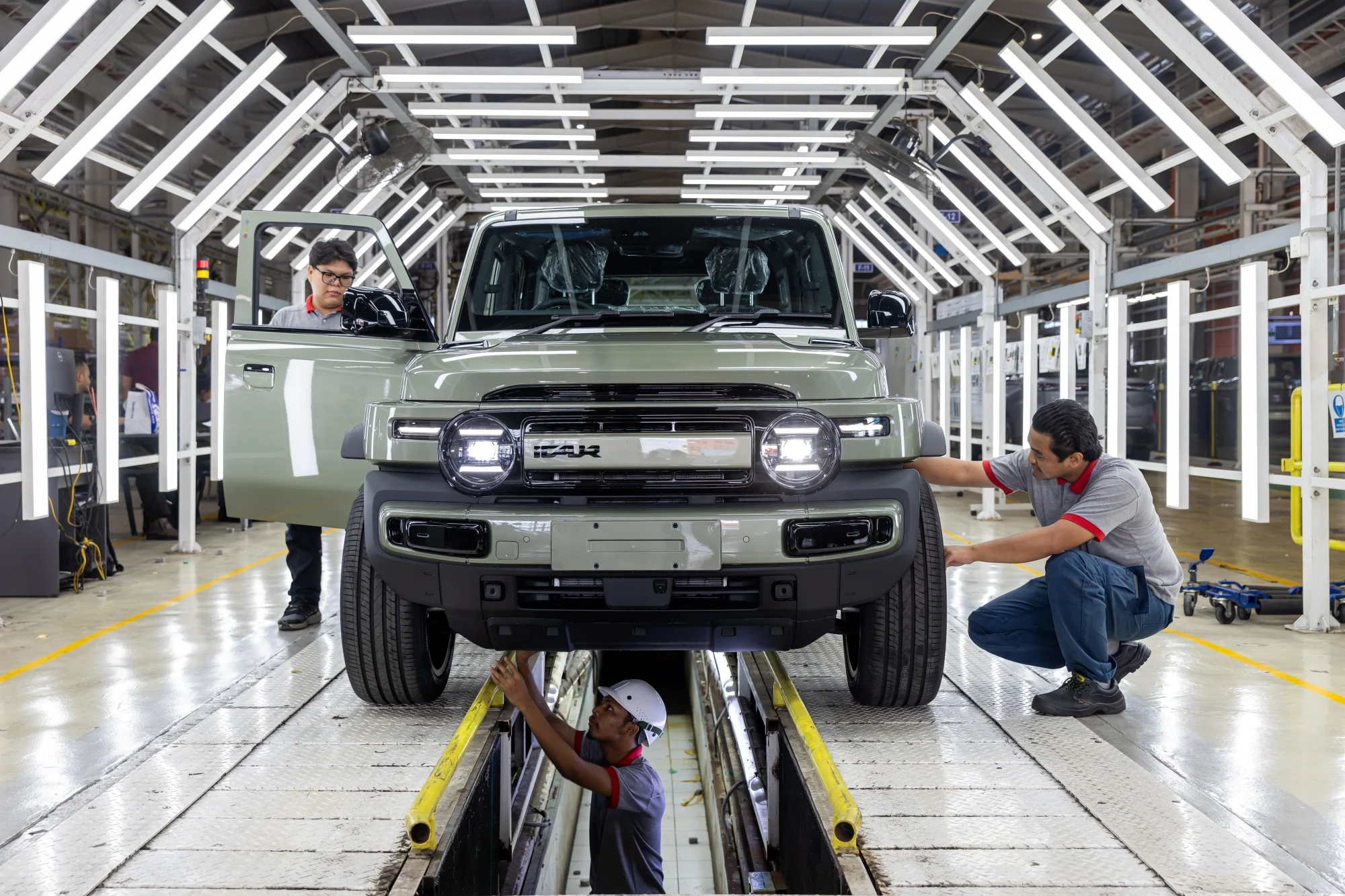 iCAUR Launches CKD Version Of Its V23 iWD Electric SUV 2 icaur v23 iwd ckd launch malaysia