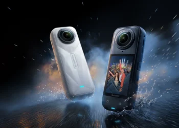 Insta360 X5