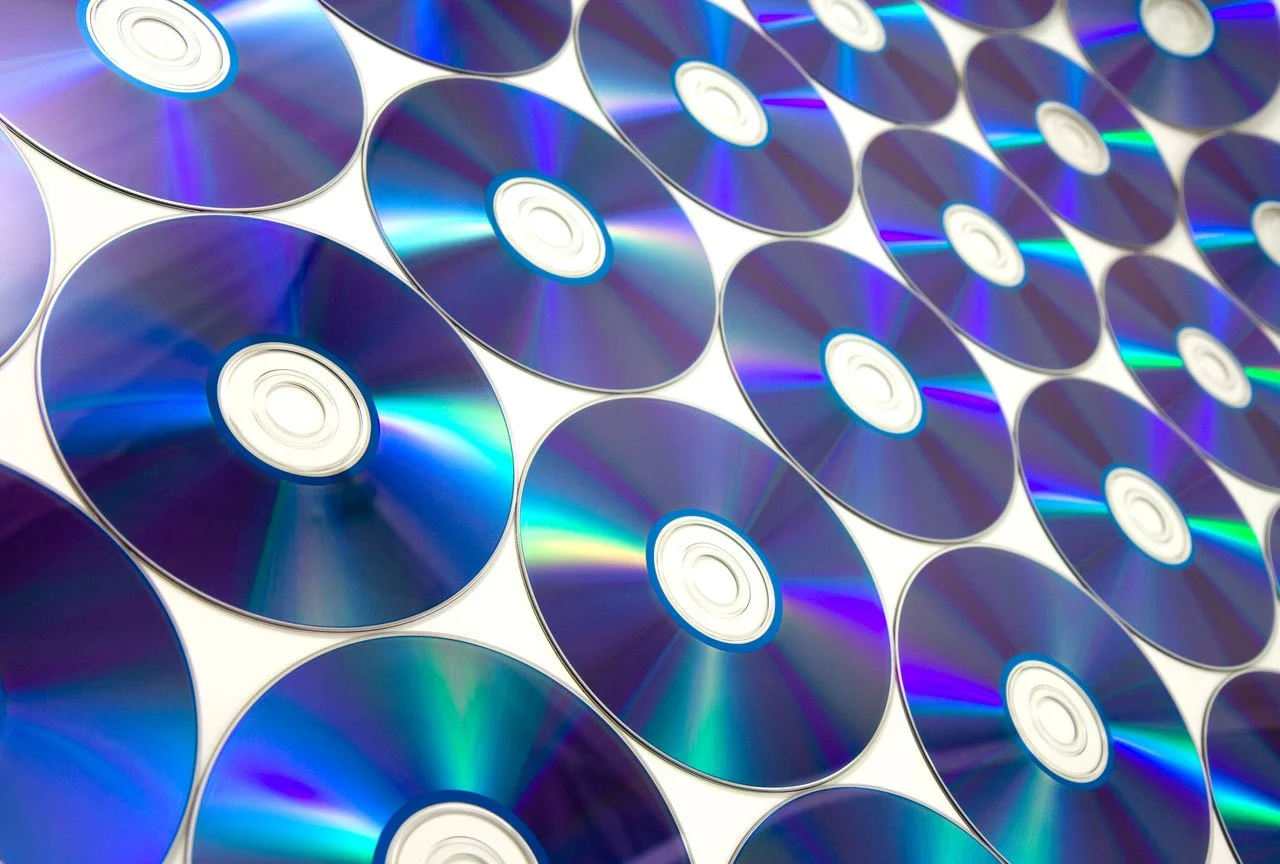 Sony Reaffirms Plans To End PlayStation Game Discs Despite Backlash 3 sony playstation physical blu-ray disc stock discs