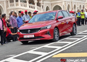 Teksi Madani taxi programme Proton S70