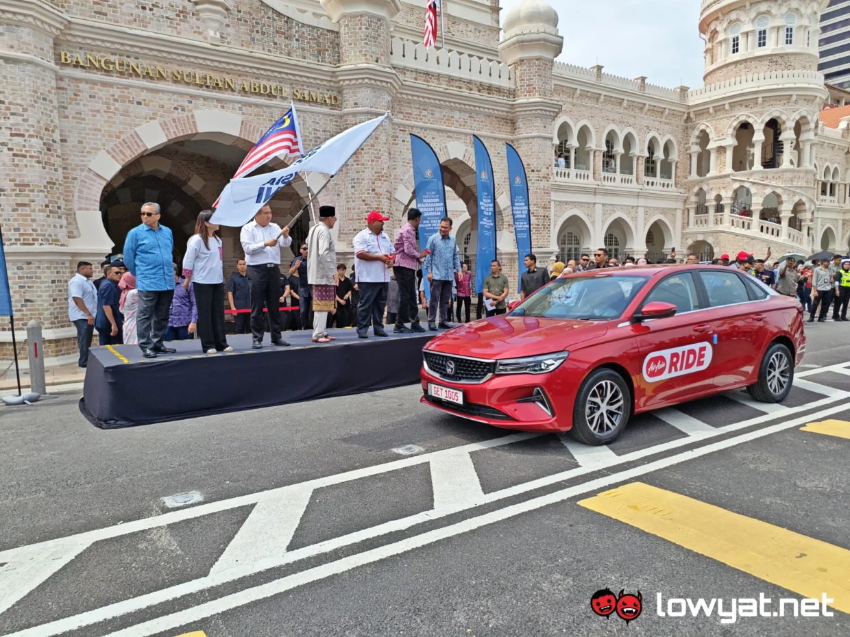 Teksi Madani Programme Launched With Proton S70 8 Teksi Madani taxi programme Proton S70