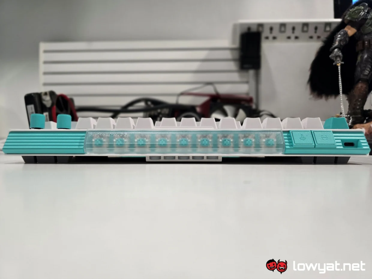 Logitech G512 X 75 Review: Tons Of Fun, Save For The Size 16 Logitech G512 X 75 Review 17
