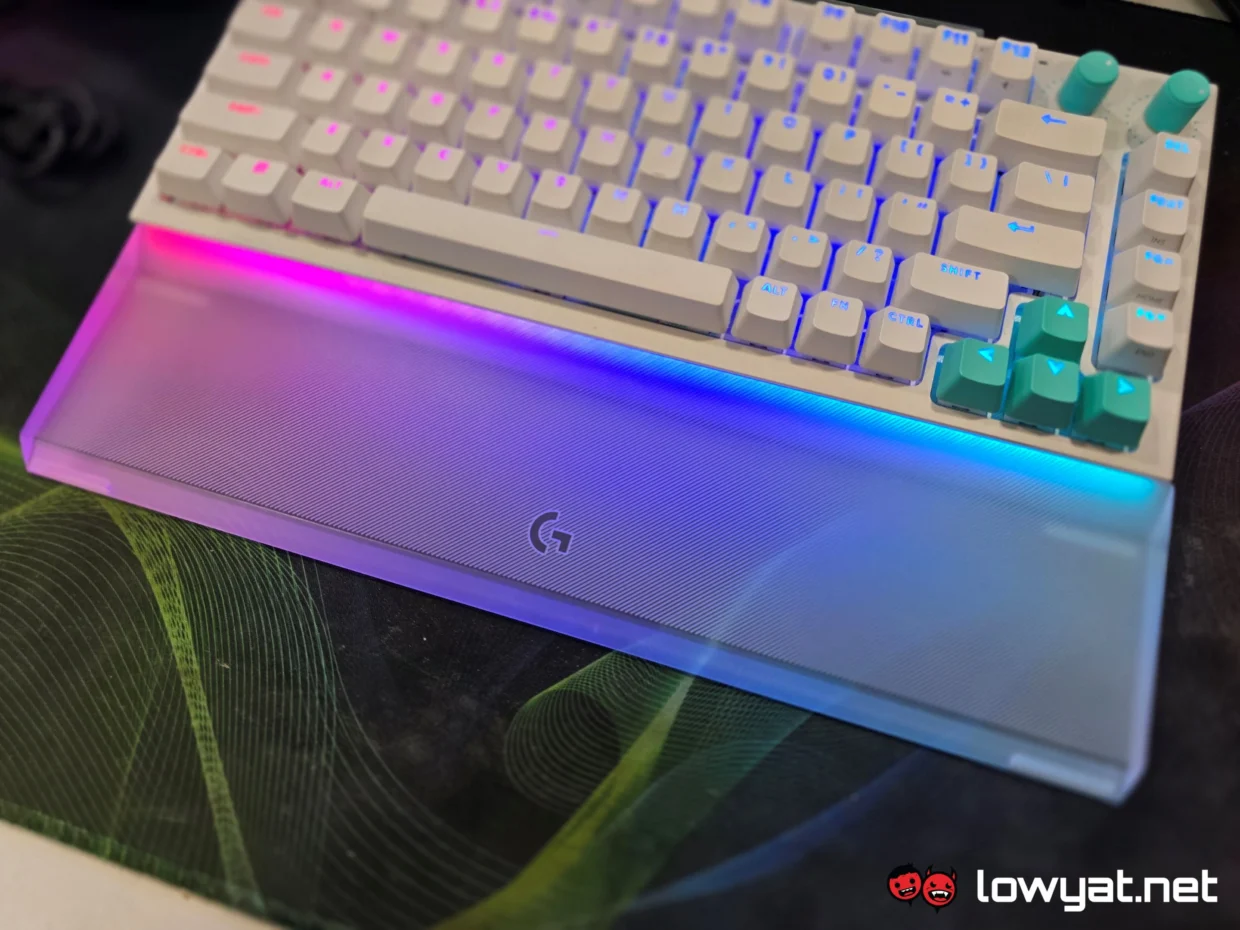 Logitech G512 X 75 Review: Tons Of Fun, Save For The Size 27 Logitech G512 X 75 Review 6
