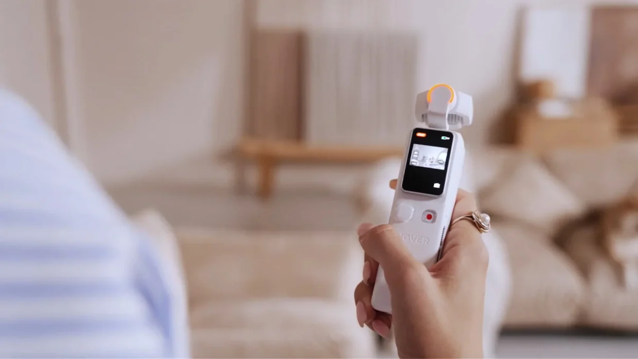 The HOVERAir Versa Is The World's First Flying Pocket Camera 5 HOVERAir Versa