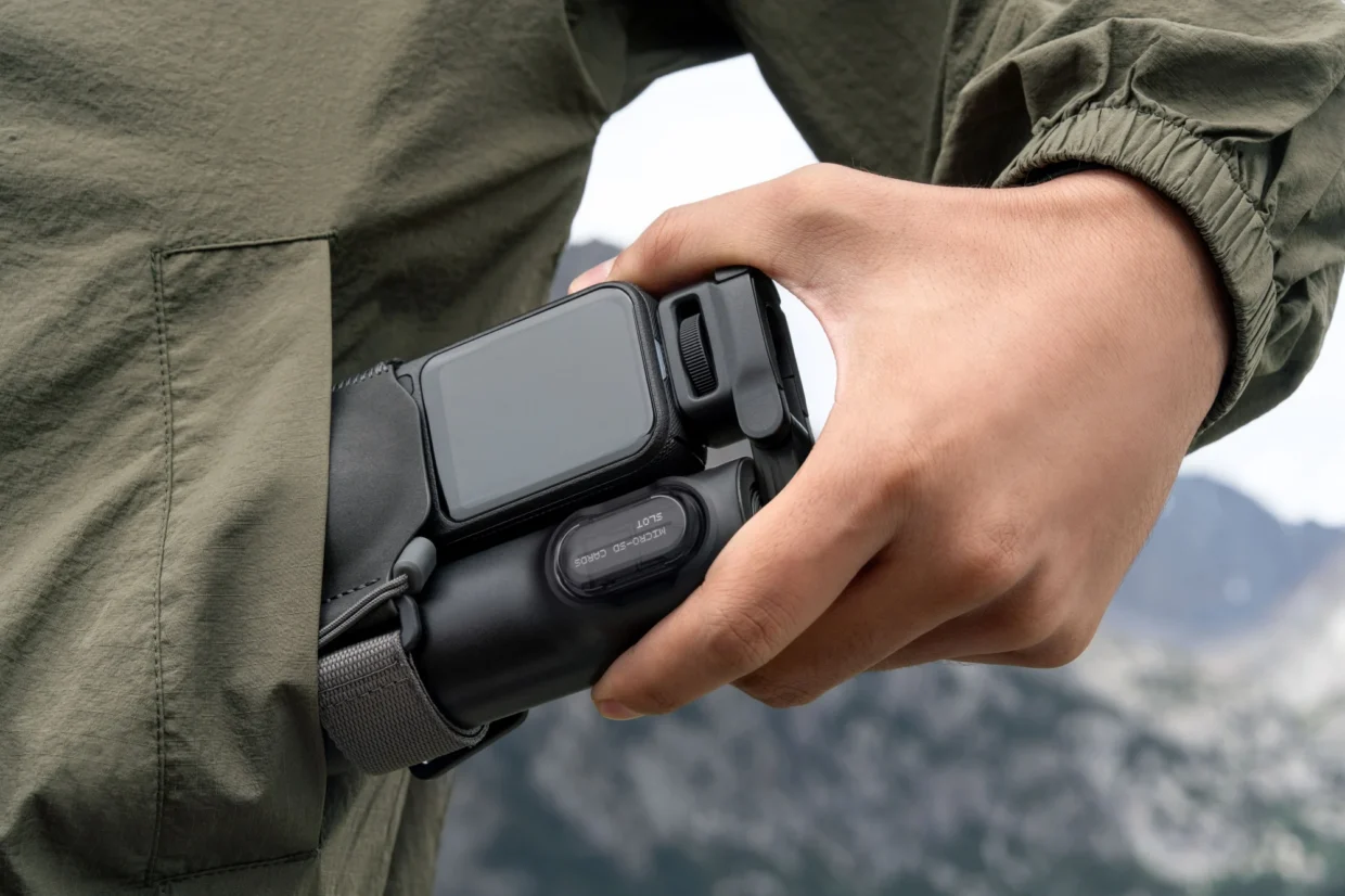 Insta360 X6 Officially Launches; Bigger Sensors, 8K50 Recording, And AI Editing 3 insta360 x6 launch