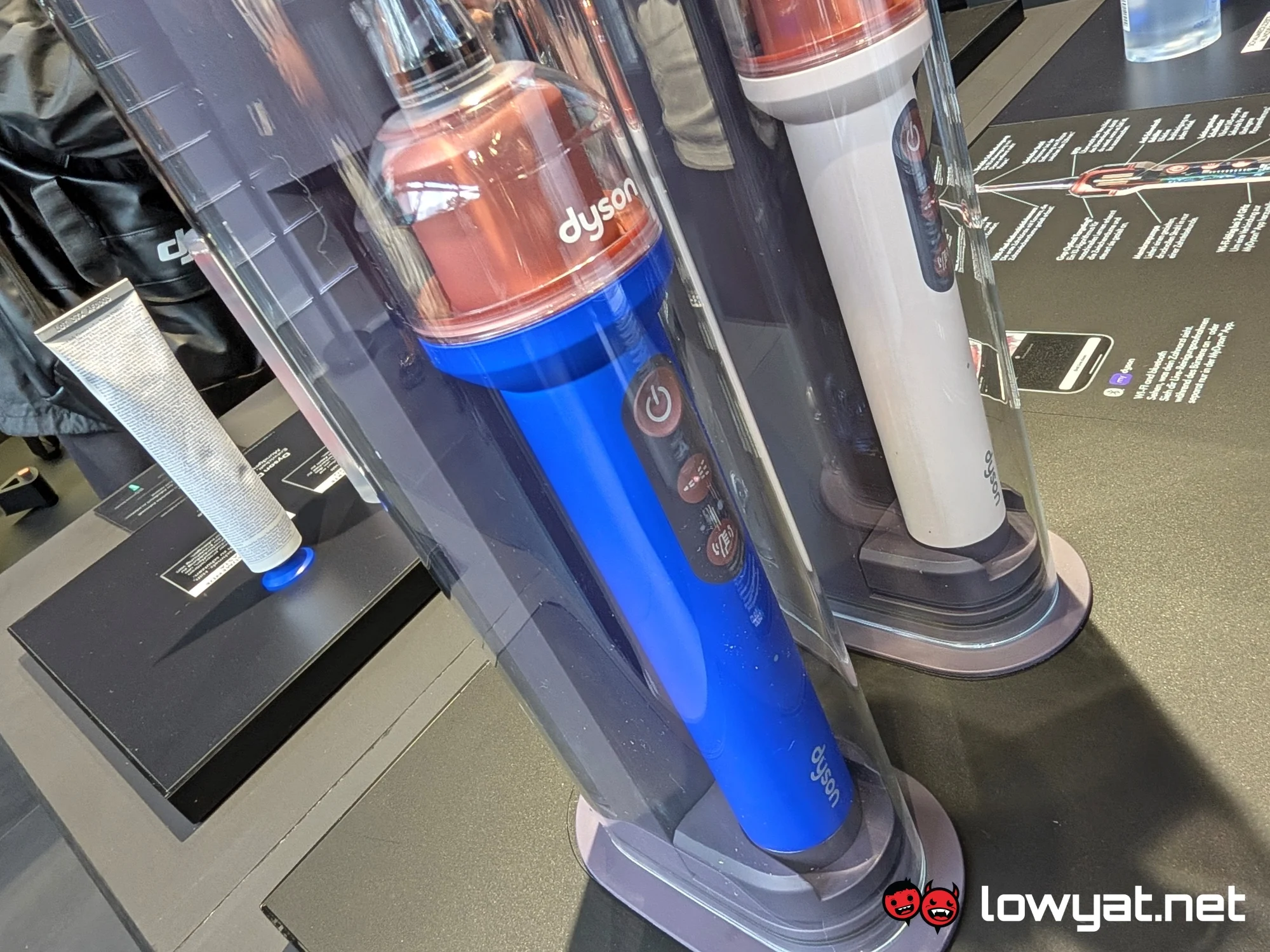 Dyson Announced A US$500 Electric Toothbrush With A Camera, Because Why Not 13 Dyson CameraJet