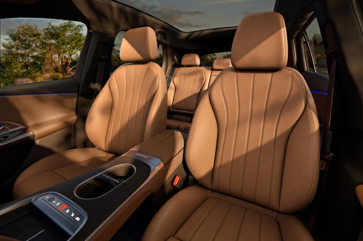 Mercedes-Benz Malaysia Previews 2026 CLA 200 Hybrid, Electric GLC 300 4MATIC 10 Mercedes Benz GLC 300 4MATIC electric AVANTGARDE seats