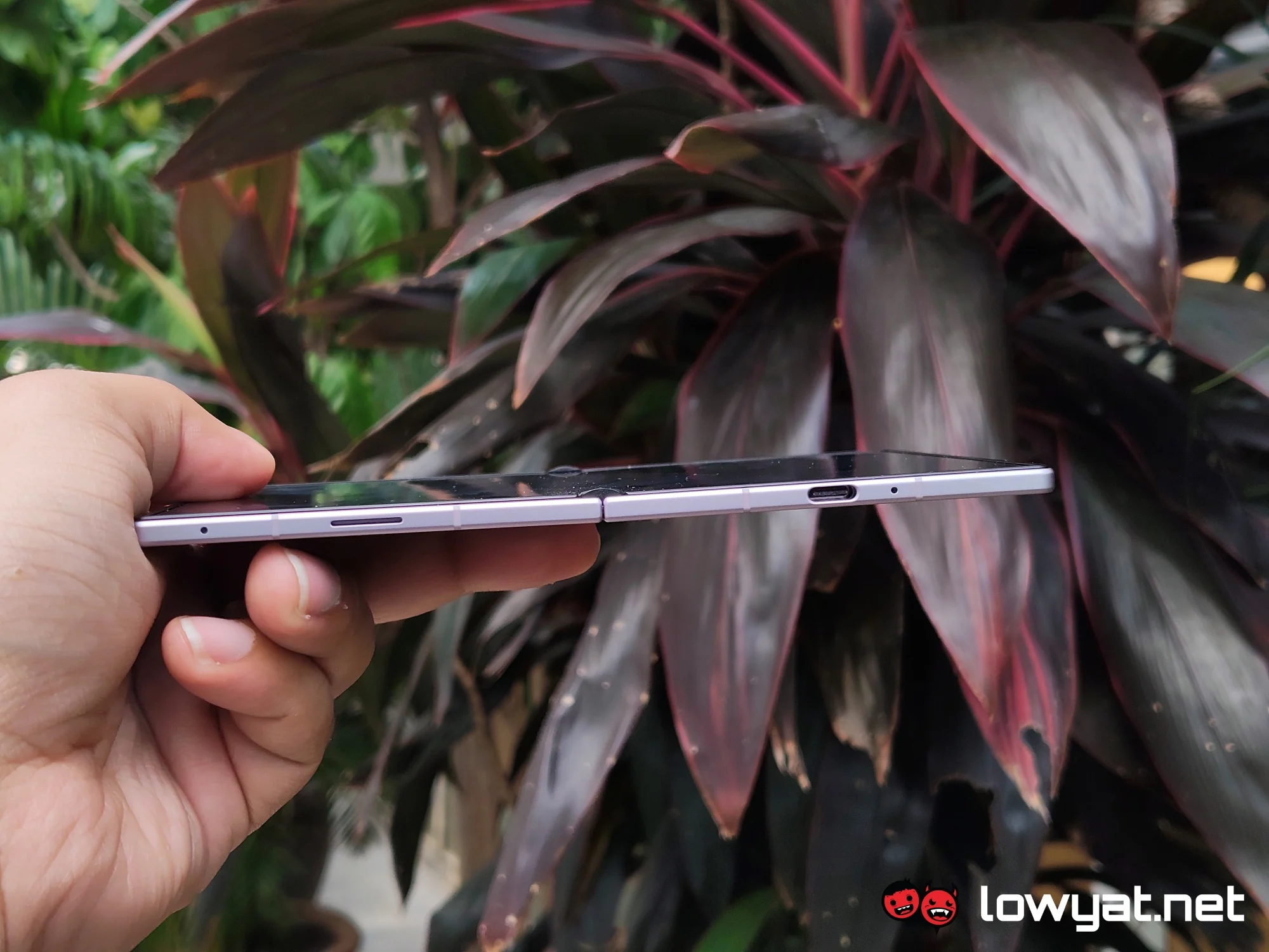 Samsung Galaxy Z Fold8 Review: Bigger Changes, Bigger Compromises 14 Samsung Galaxy Z Fold8 Review
