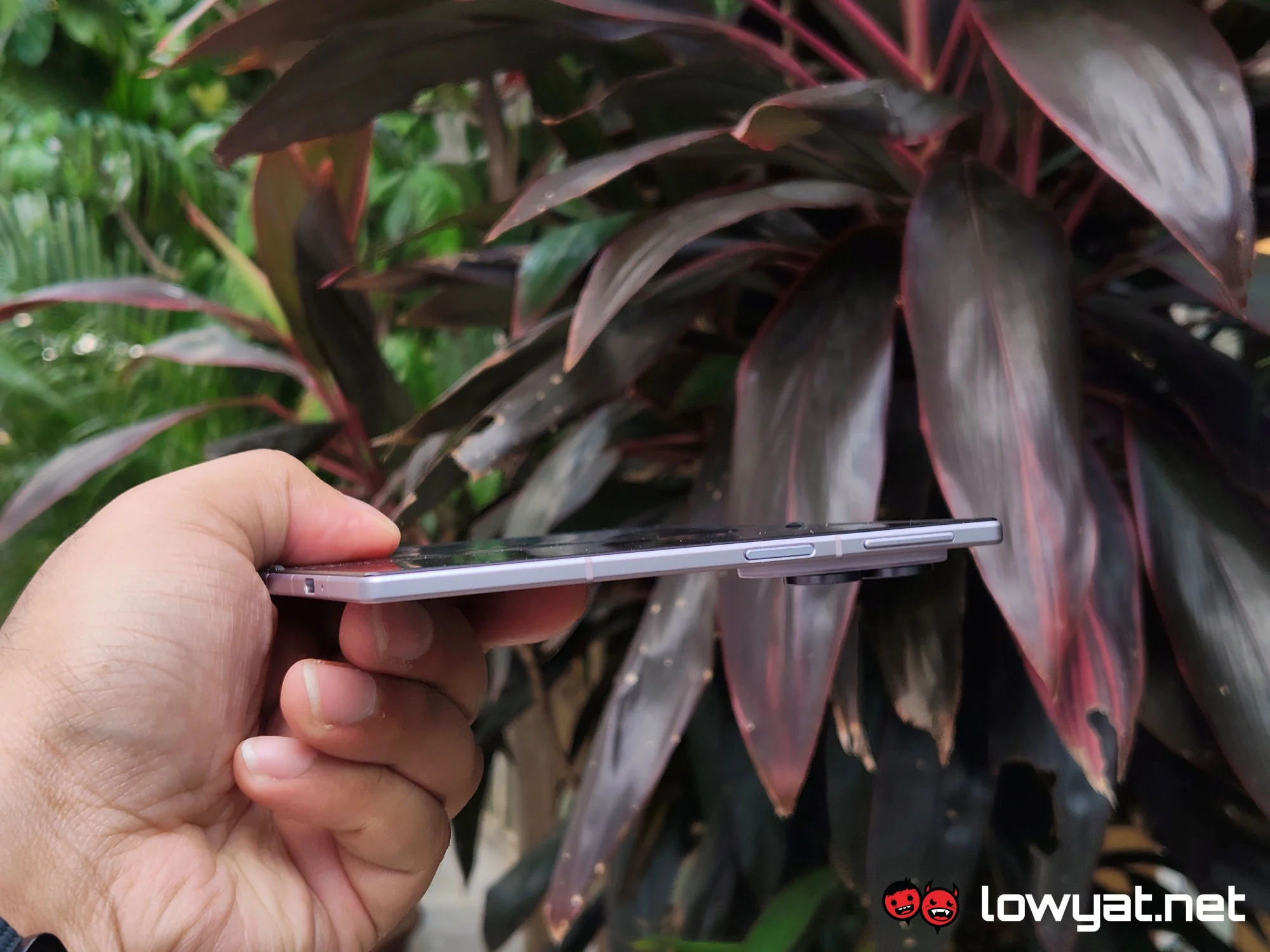 Samsung Galaxy Z Fold8 Review: Bigger Changes, Bigger Compromises 13 Samsung Galaxy Z Fold8 Review