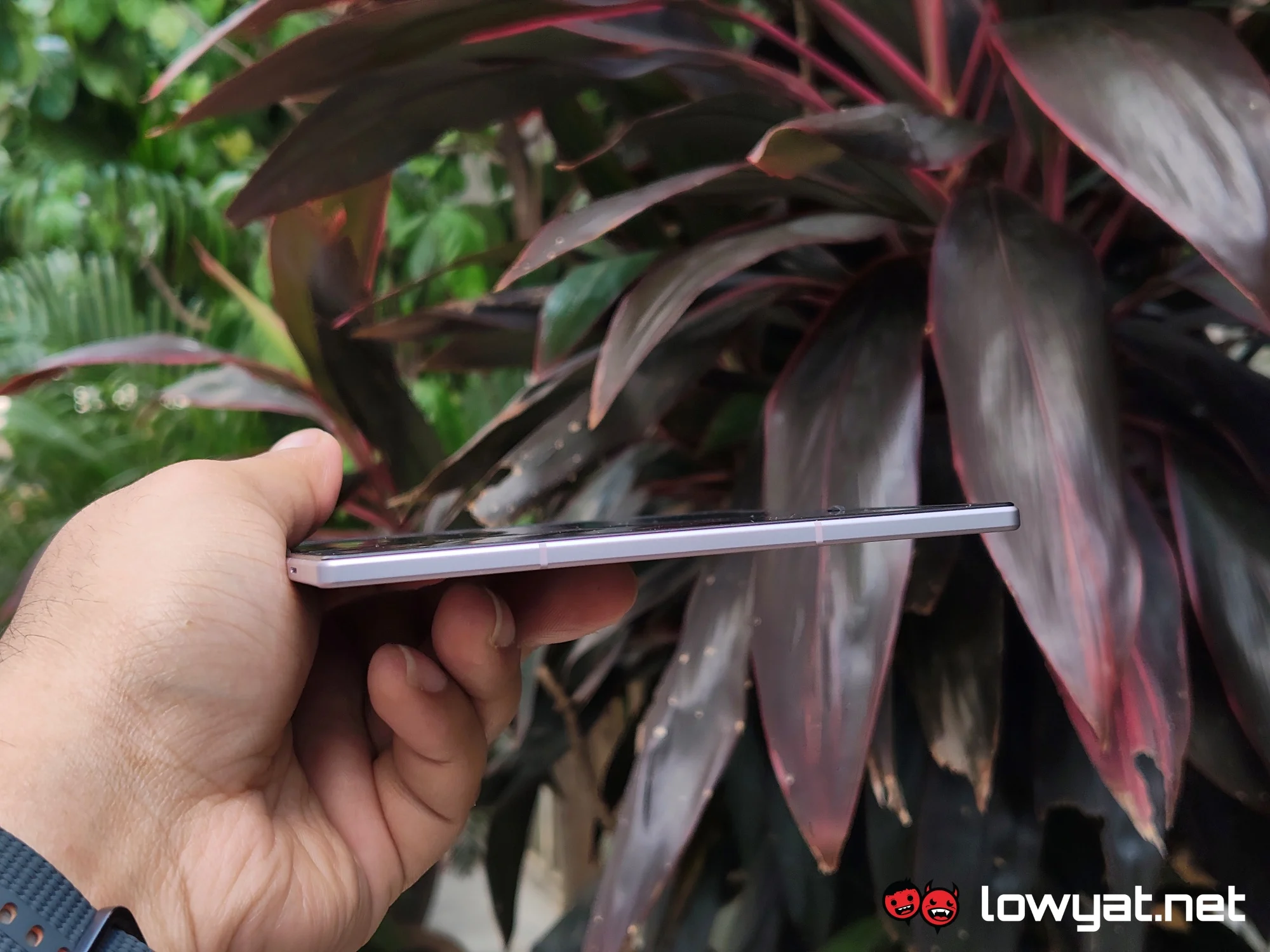 Samsung Galaxy Z Fold8 Review: Bigger Changes, Bigger Compromises 11 Samsung Galaxy Z Fold8 Review