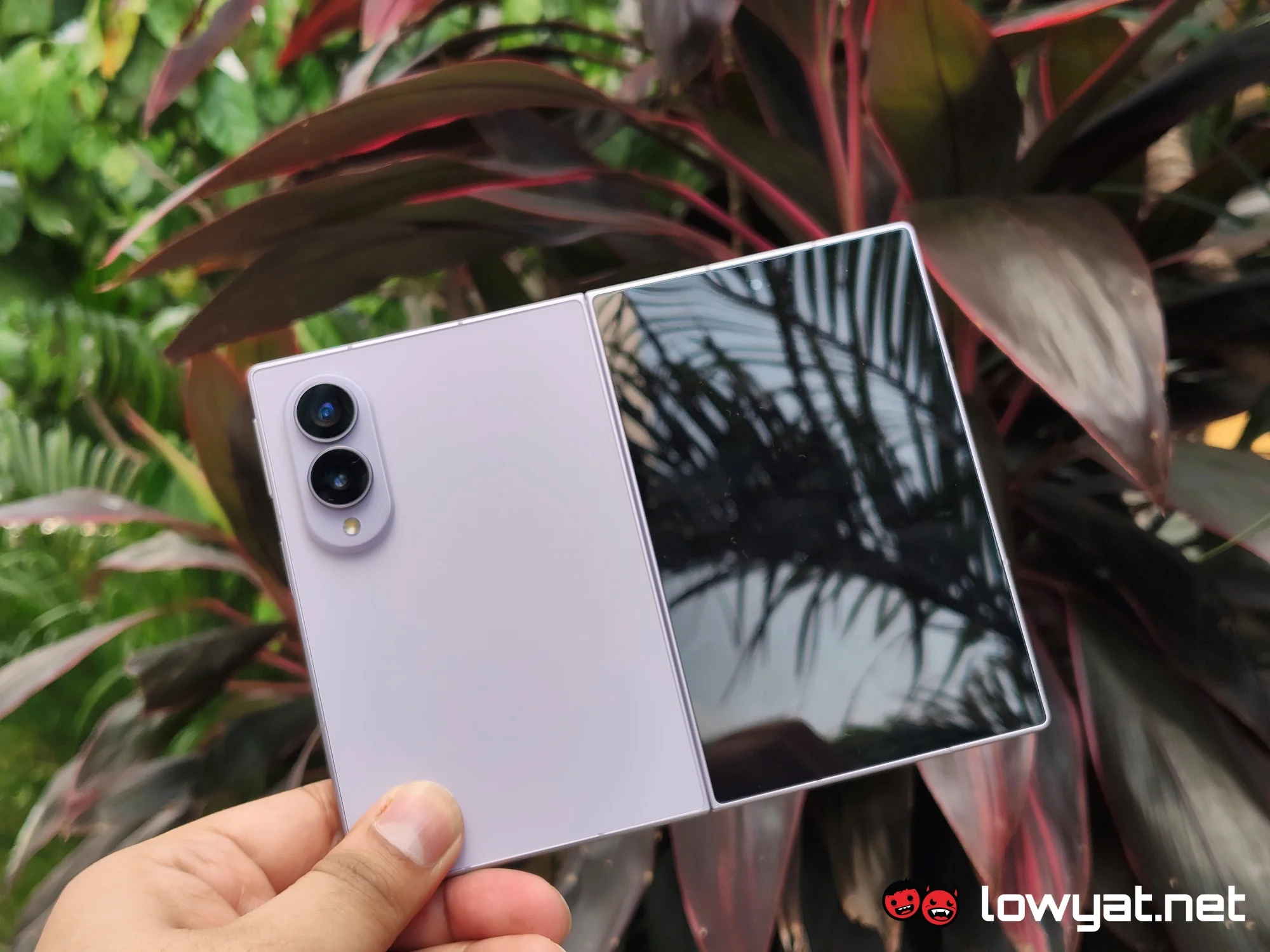 Samsung Galaxy Z Fold8 Review: Bigger Changes, Bigger Compromises 10 Samsung Galaxy Z Fold8 Review