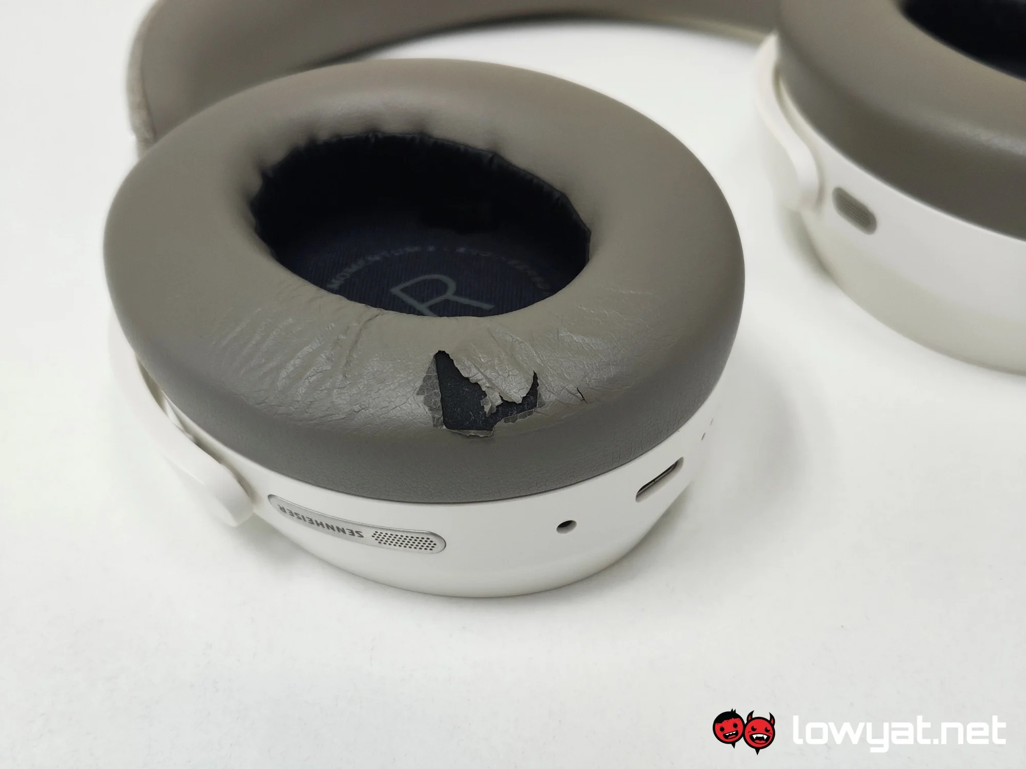 Sennheiser Momentum 5 Wireless Review: Falling A Little Short Of Perfection 15 Sennheiser Momentum 5 Review