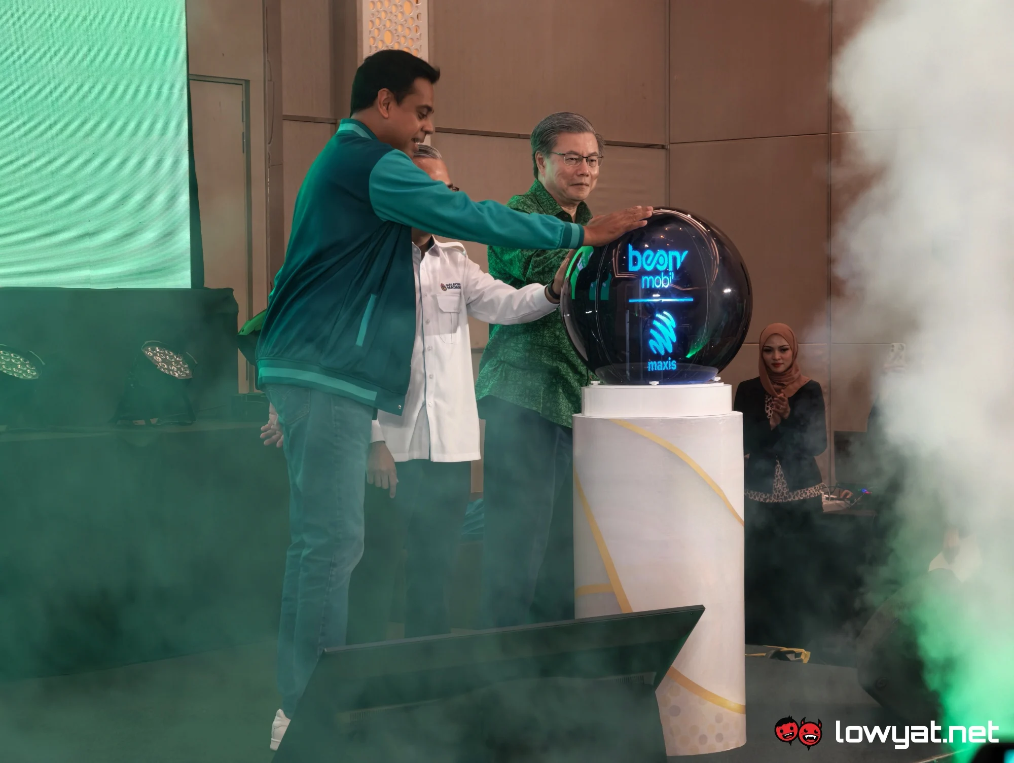 beone mobile maxis mvno launch
