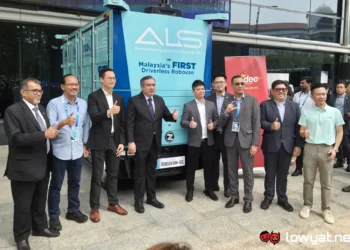 ALS RoboVan launch with Transport Mnister Anthony Loke