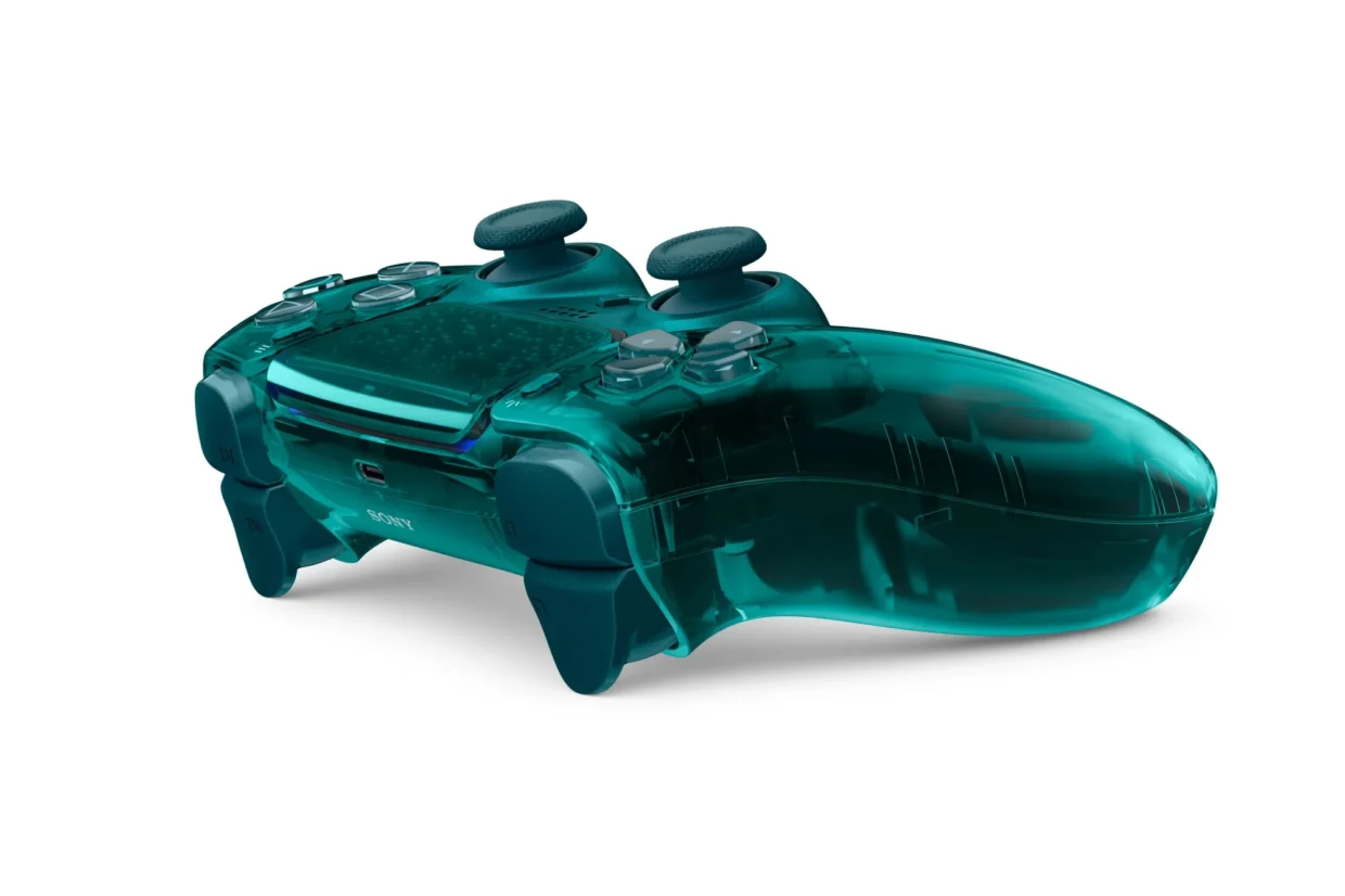 PlayStation Announces Prism Collection DualSense Controllers 3 DualSense Prism Collection DualSense Emerald Green 2