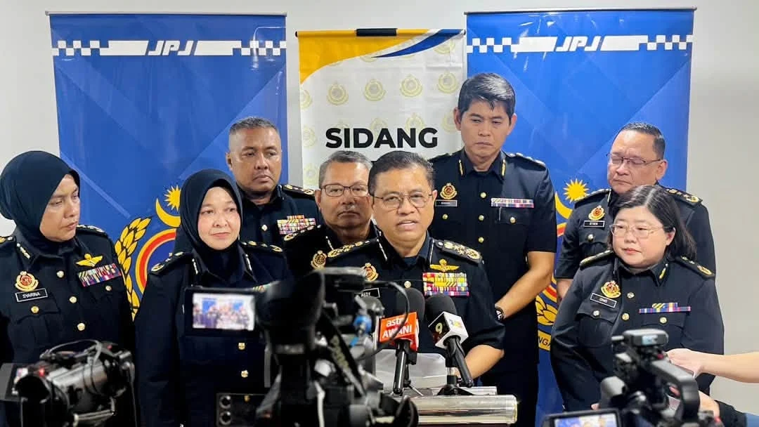 JPJ: Only Registered Intermediaries Can Handle Transactions On Behalf Of Others 2 JPJ Registered Intermediaries announcement
