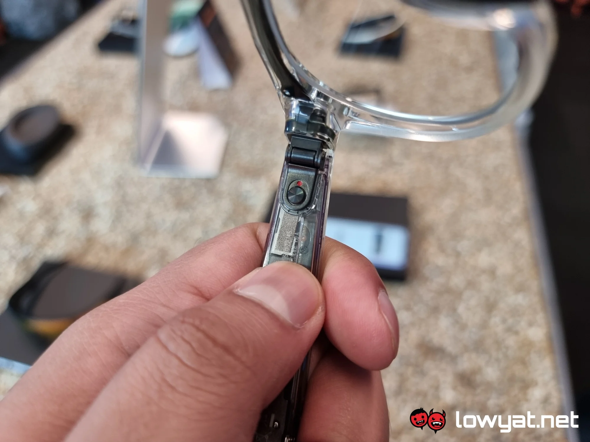 Meta Announces Ray-Ban, Oakley Smart Glasses For Malaysian Market 25 Meta Announces Ray-Ban, Oakley Smart Glasses