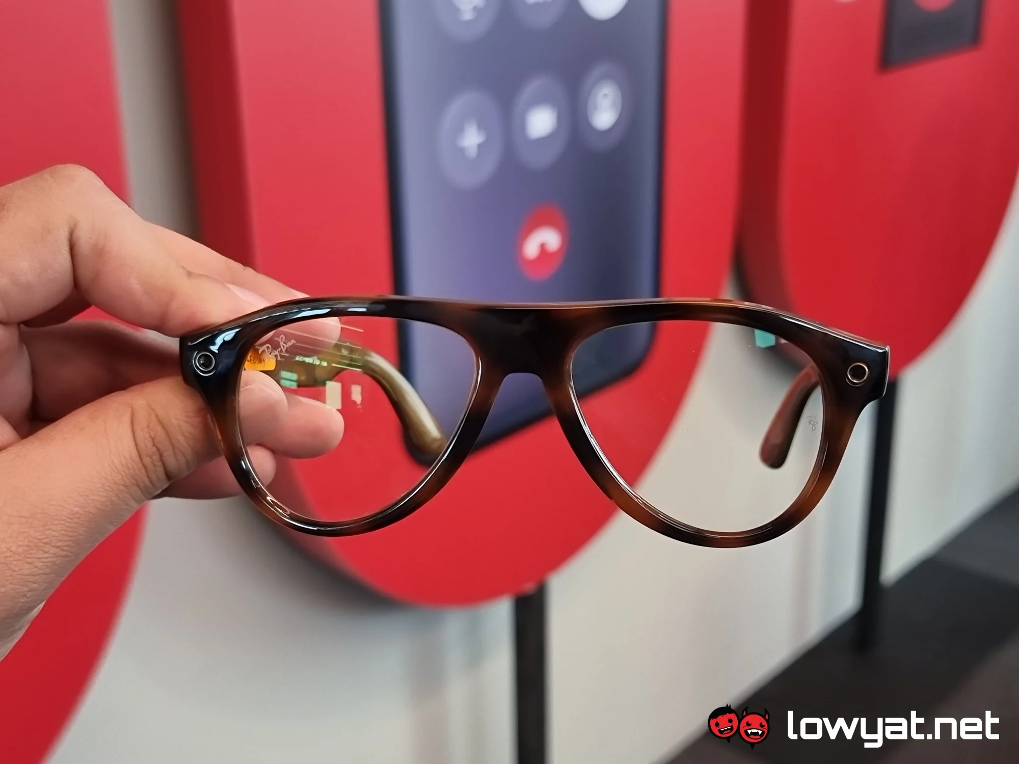 Meta Announces Ray-Ban, Oakley Smart Glasses For Malaysian Market 3 Meta Announces Ray-Ban, Oakley Smart Glasses