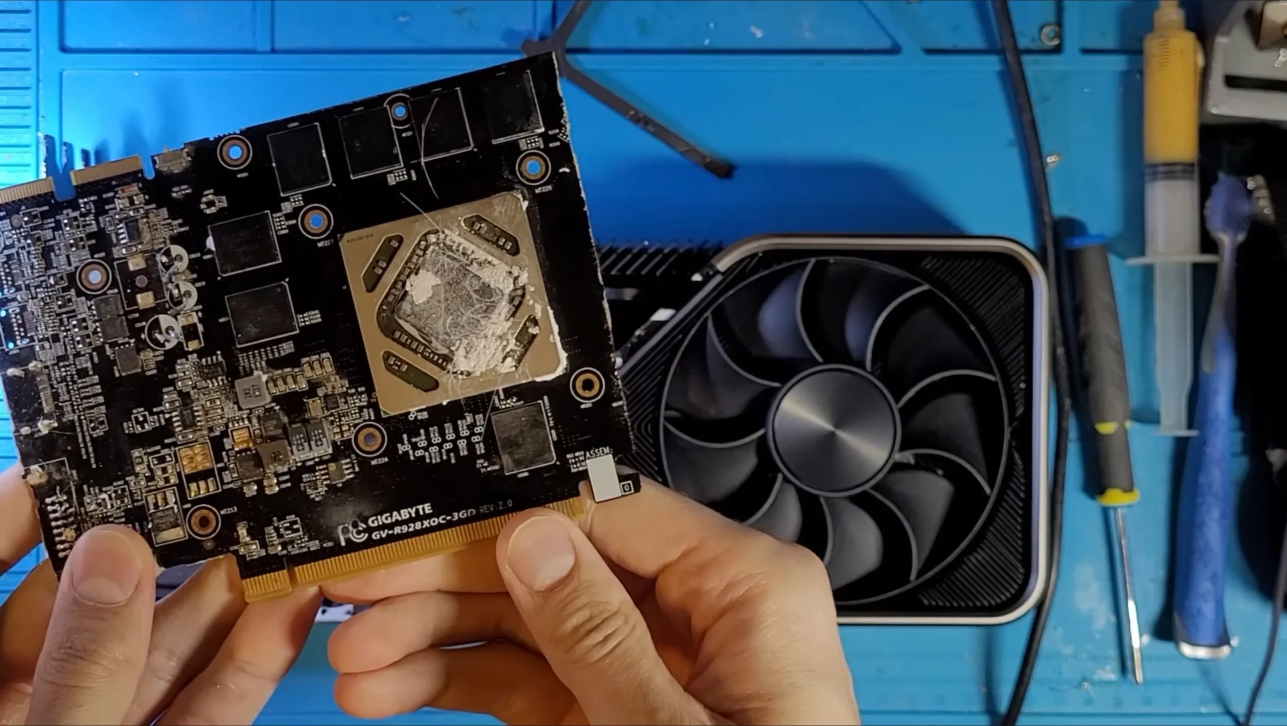 GPU Enthusiast Purchased an “RTX 3090” For US$50; Find Butchered Up Radeon PCB Beneath The Hood 6 Modded RTX 3090 FE Butchered Radeon PCB 1 scaled