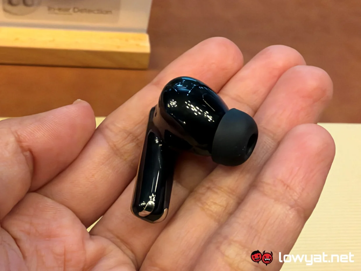 NEXAL Earbuds