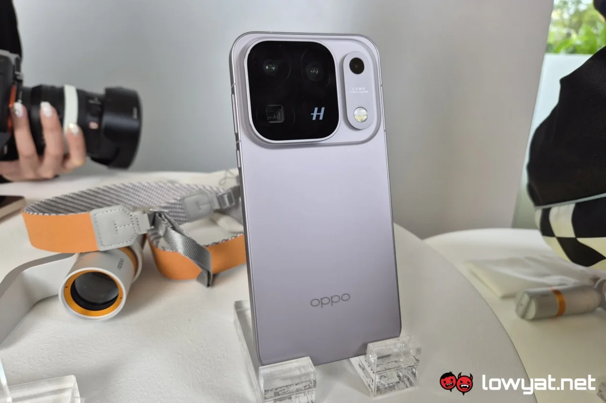 OPPO Find X10 Pro Max Hands On: Maxed Out Cameras 2 OPPO Find X10 Pro Max