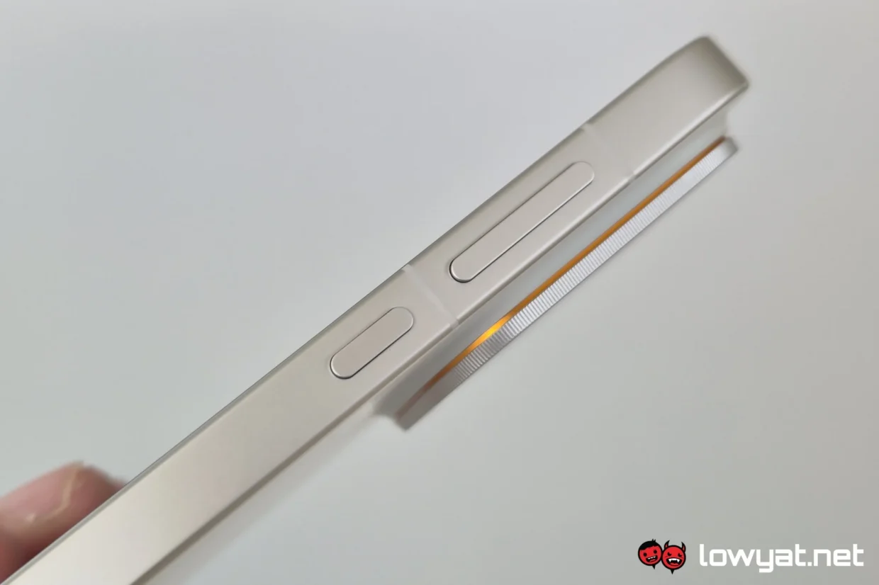 OPPO Find X10 Pro Max Hands On: Maxed Out Cameras 9 OPPO Find X10 Pro Max power volume