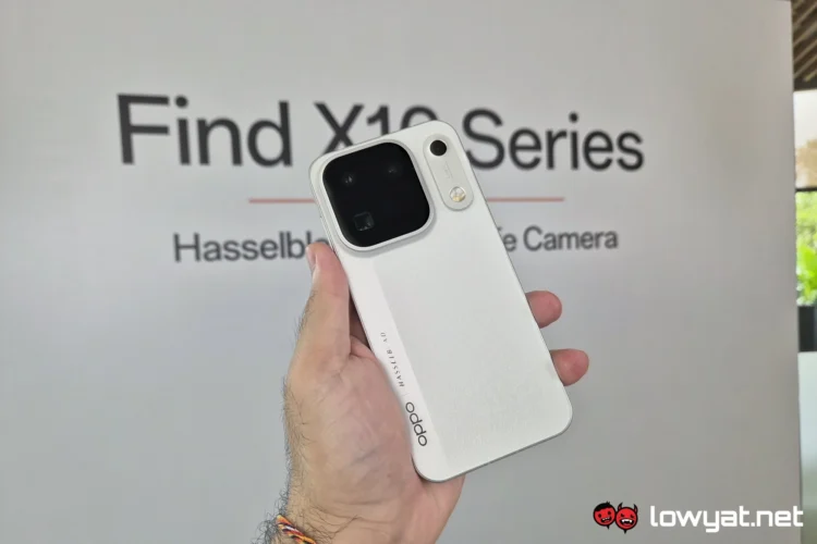 OPPO Find X10 Pro Max Hands On: Maxed Out Cameras 1 OPPO Find X10 Pro Max white