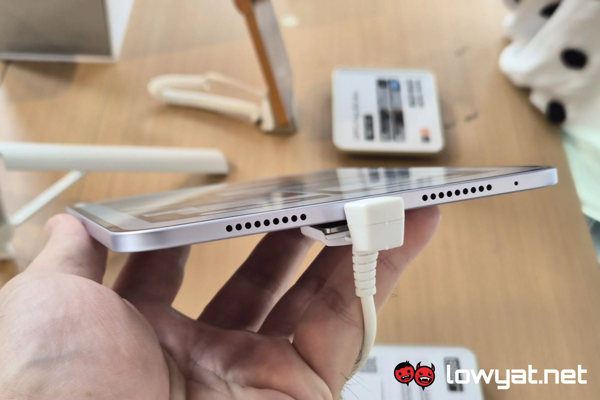 OPPO Pad Mini Arrives In Malaysia With 8,000mAh Battery 4 OPPO Pad Mini bottom