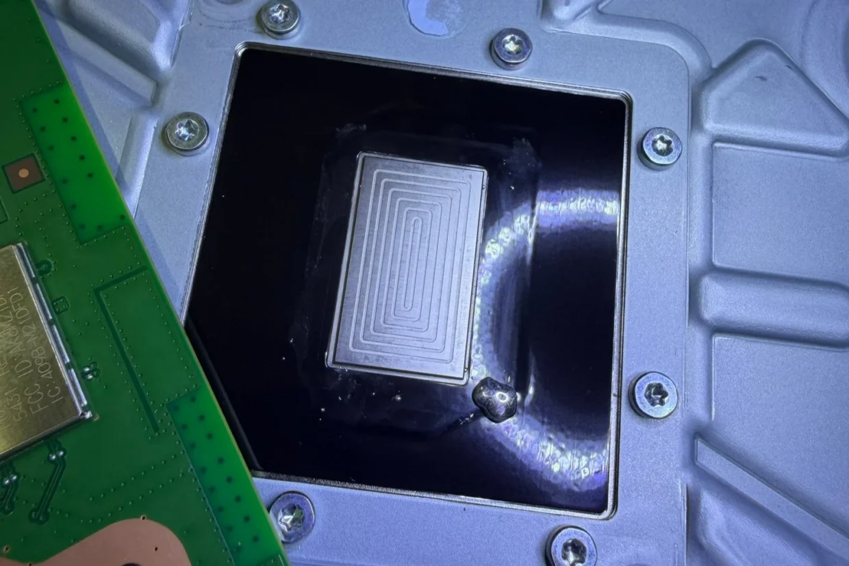 PS5 Slim cooling update liquid metal 3
