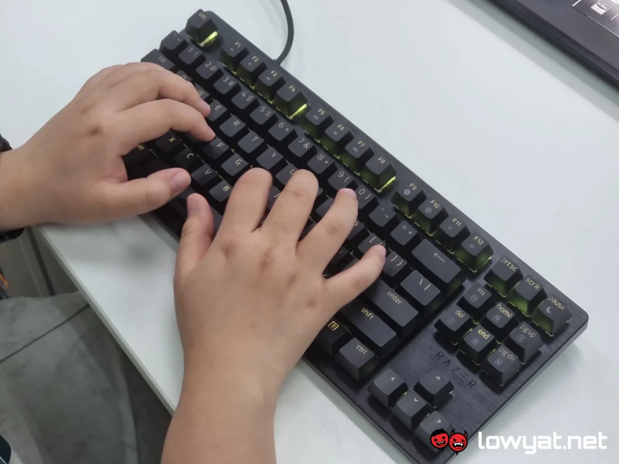 Razer Huntsman V3 HE Magnetic 8KHz TKL Review: Satisfaction At Every Keypress 9 Razer Huntsman V3 HE Magnetic 8KHz TKL Review