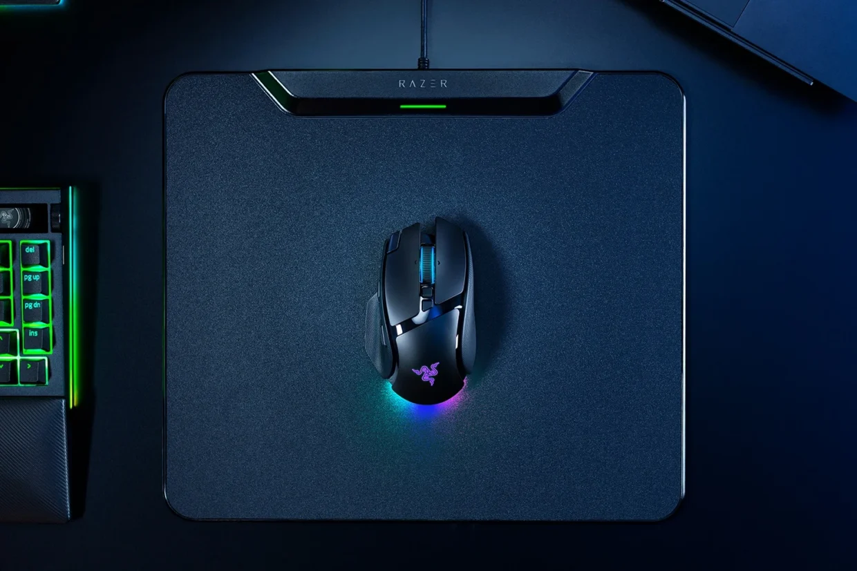Razer Announces Two Basilisk V4 Gaming Mice; Mouse Dock V2 Pro Tags Along 4 Razer Two Basilisk V4 Mouse Dock V2 Pro