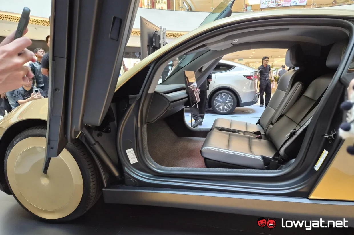 Tesla Cybercab Preview: The Future Is Temporarily Here 5 Tesla Cybercab inside