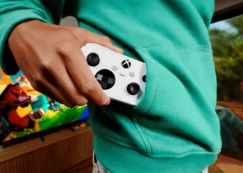 Xbox Officially Unveils Its First-Ever Pocket-Sized Gamepad 1 Xbox Pocket-Sized Gamepad