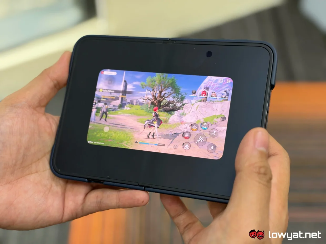 apple iphone duo hands on