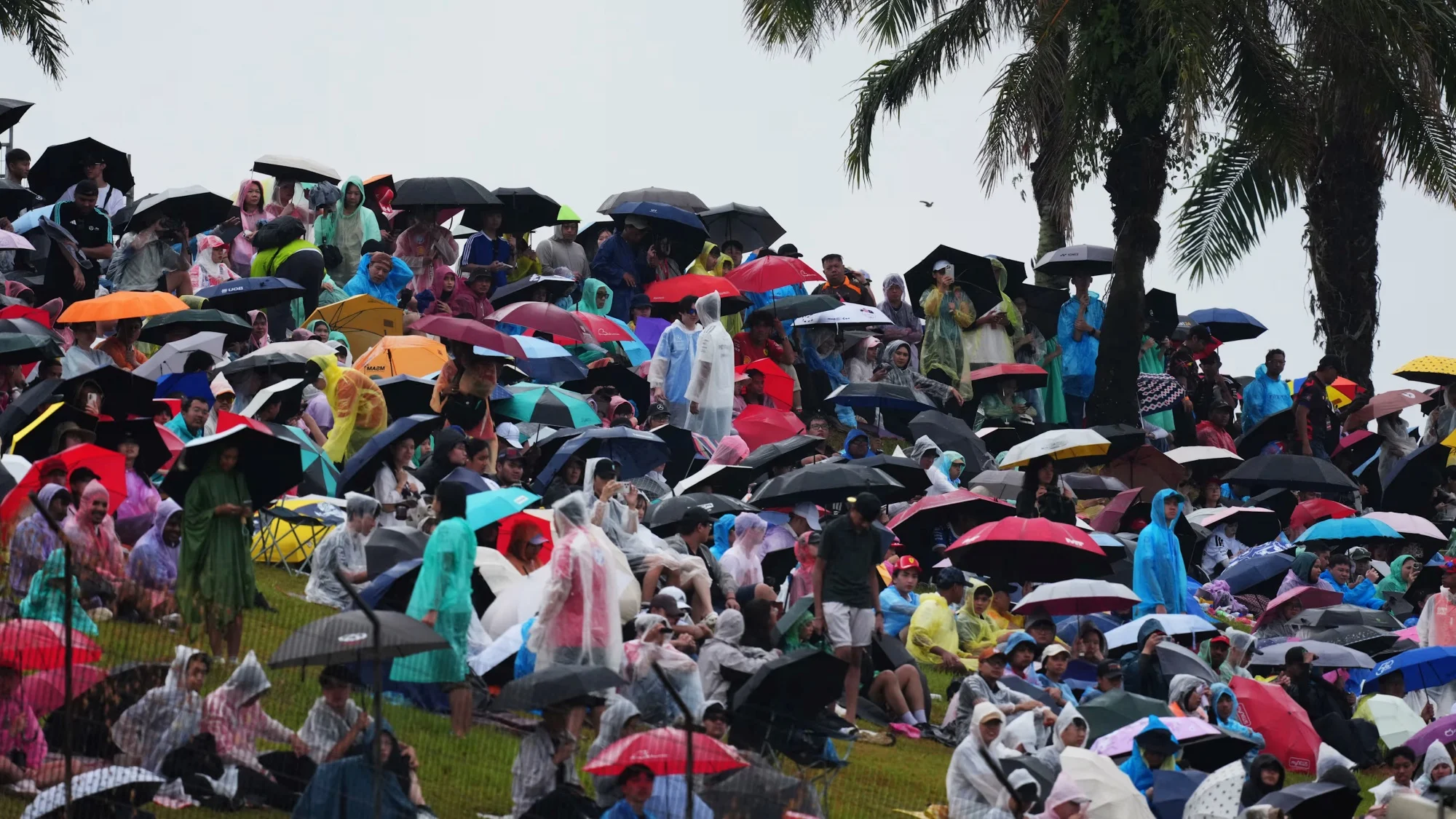 PM: Malaysia Open To Hosting F1 Again, But Discussions Still At Early Stage 3 f1 bahrain gp sepang malaysia