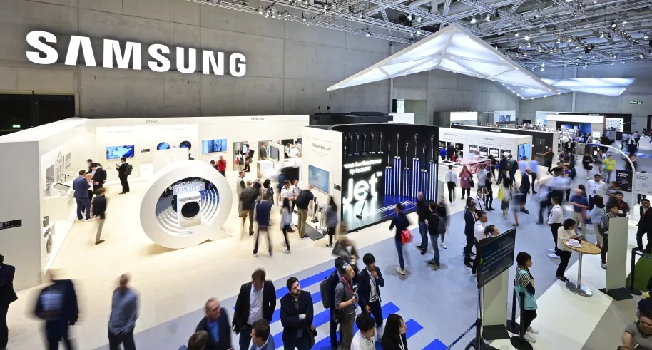 Apple se tourne vers Samsung pour les puces mémoire après l’interdiction américaine des fournisseurs chinois